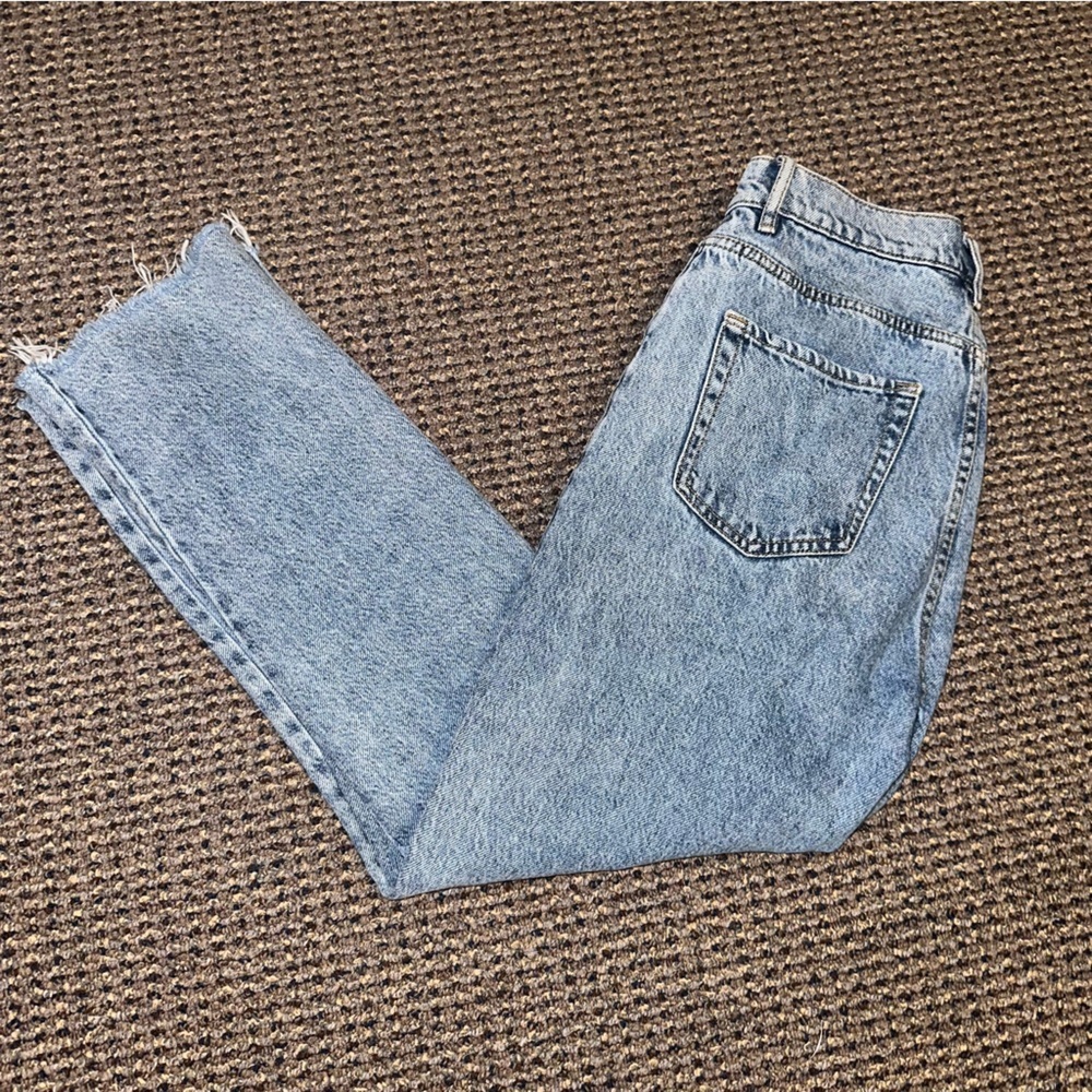 Pacsun size26 cropped mom jean